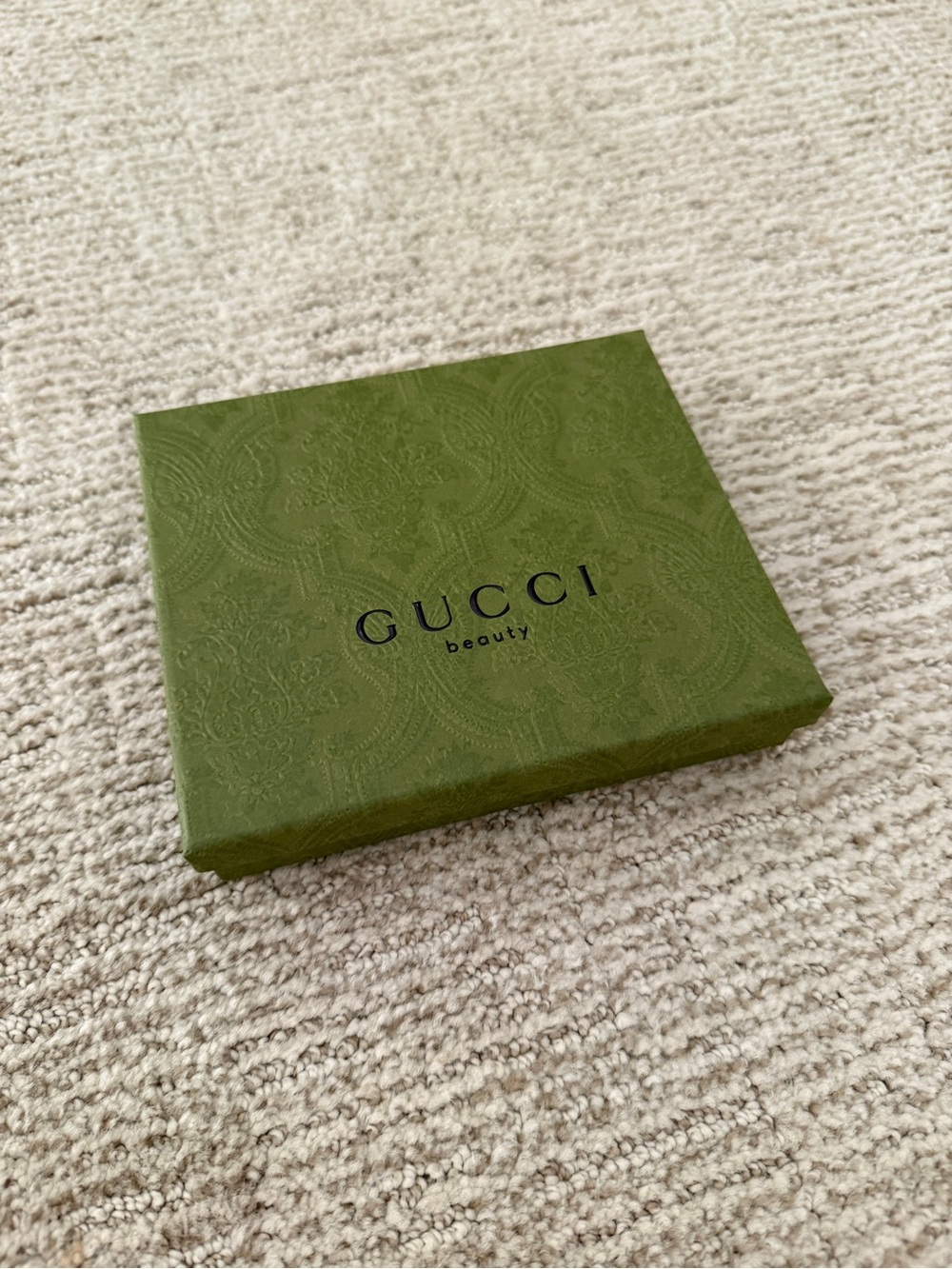 NWT Gucci Lipstick Trio in Rouge - Picture 2 of 5